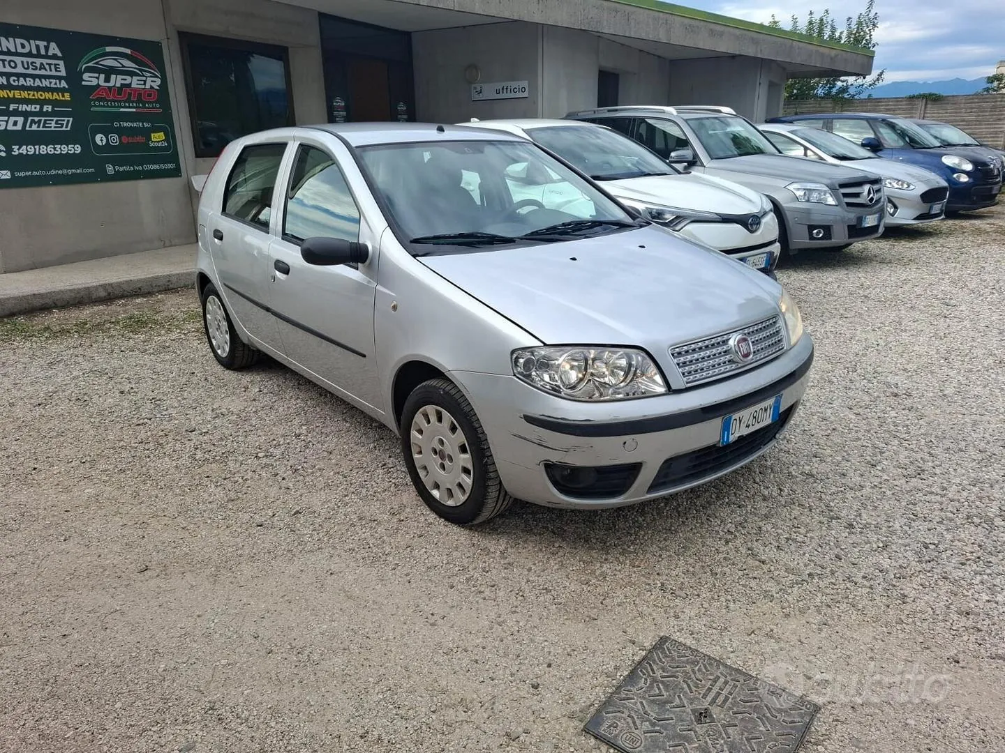 Fiat Punto 2009 photo 2
