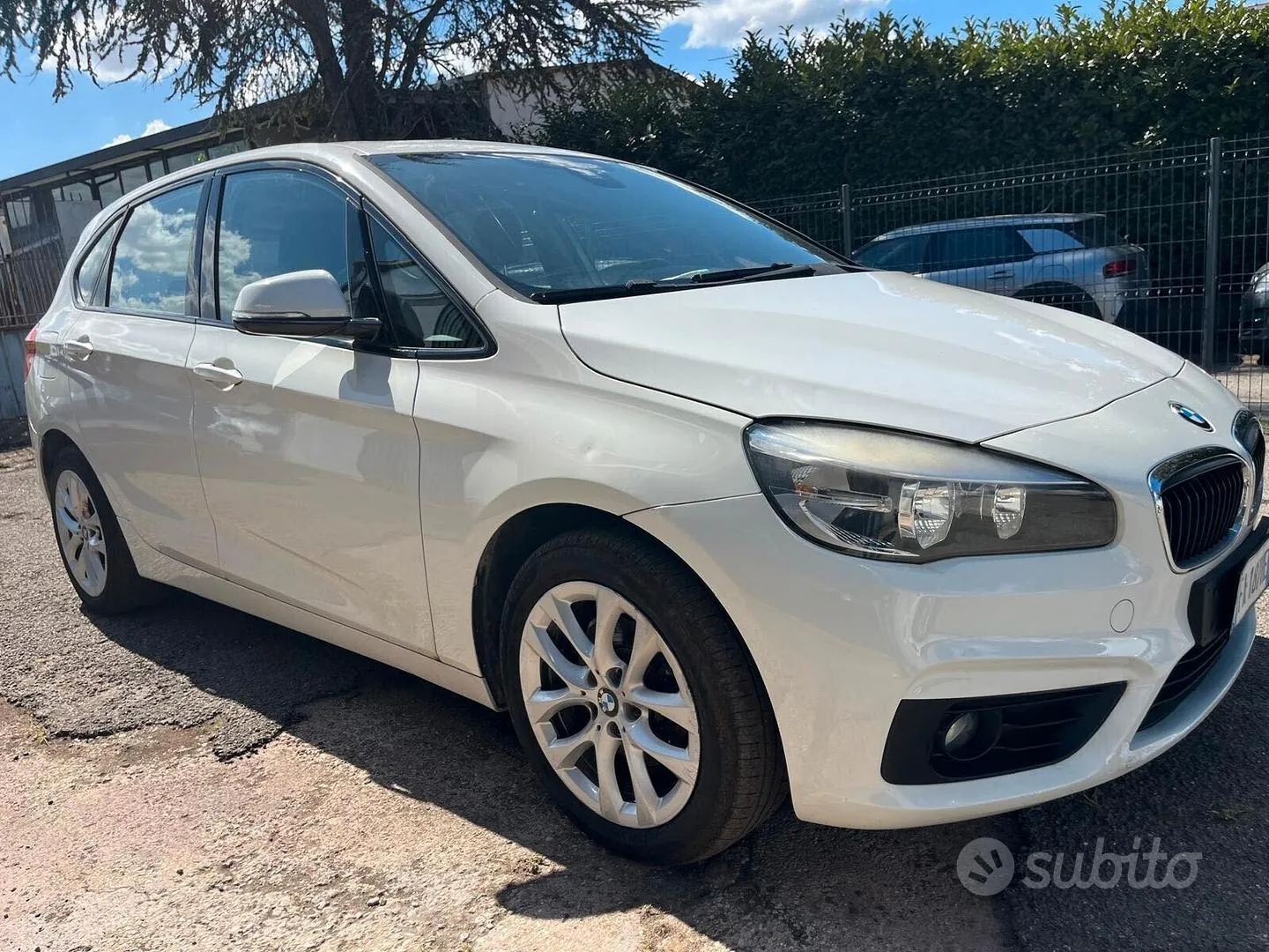 BMW 2 Series Active Tourer 2015 photo 3