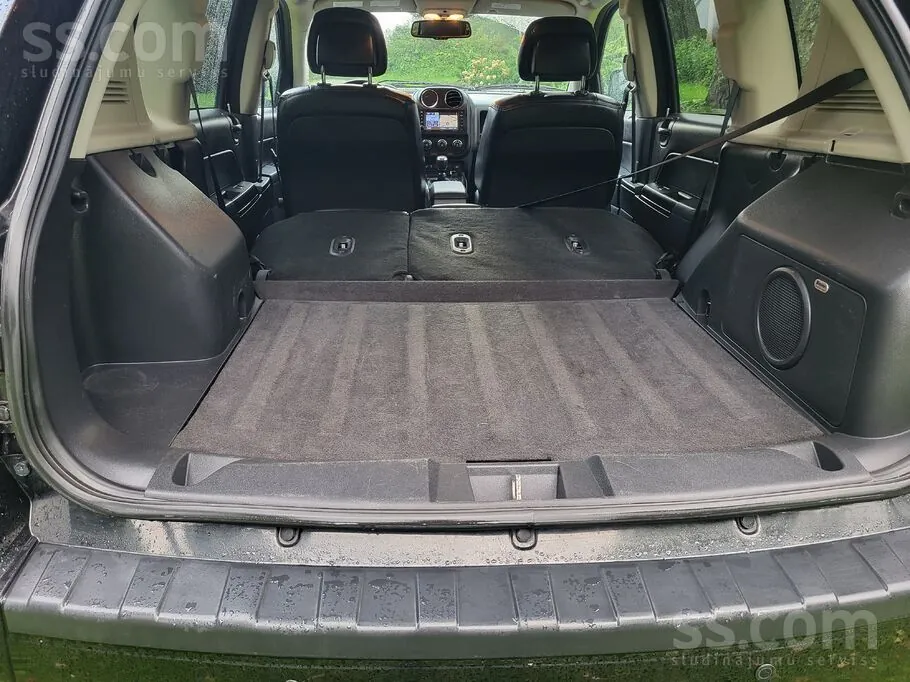 Jeep Compass 2011 photo 4