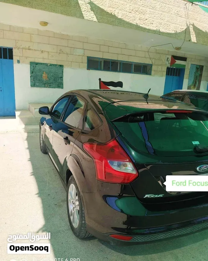 Ford Focus 2014 photo 2
