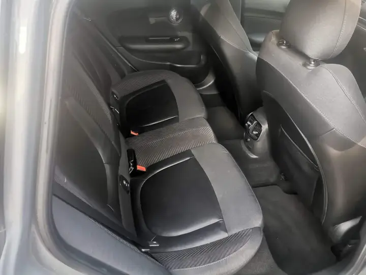 Mini Clubman 2018 photo 4