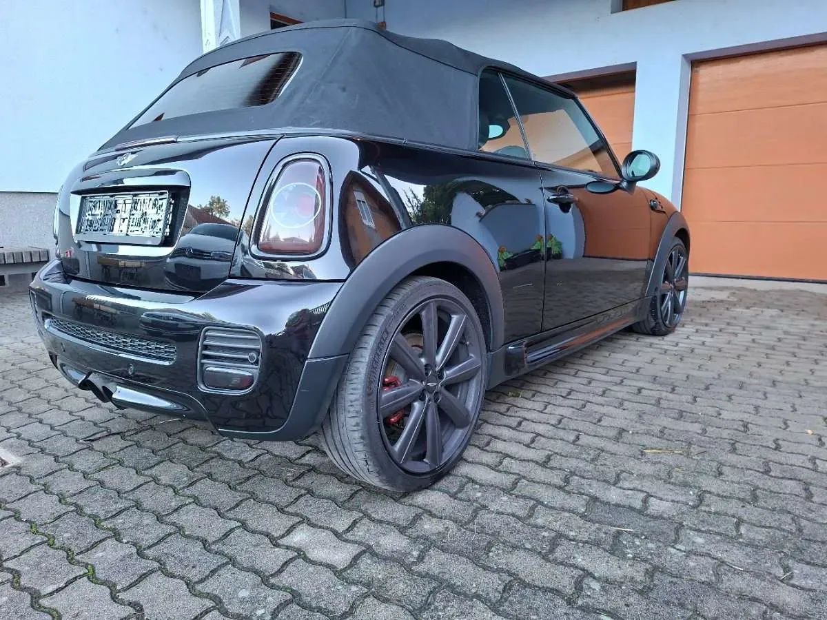 Mini Cabrio 2012 photo 2