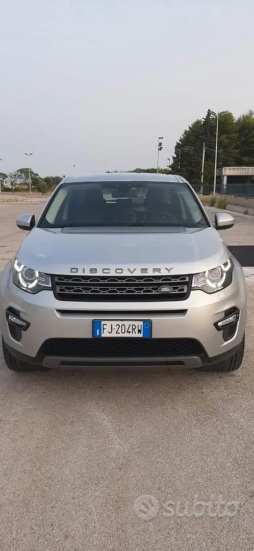 Land Rover Discovery Sport 2016 photo 3