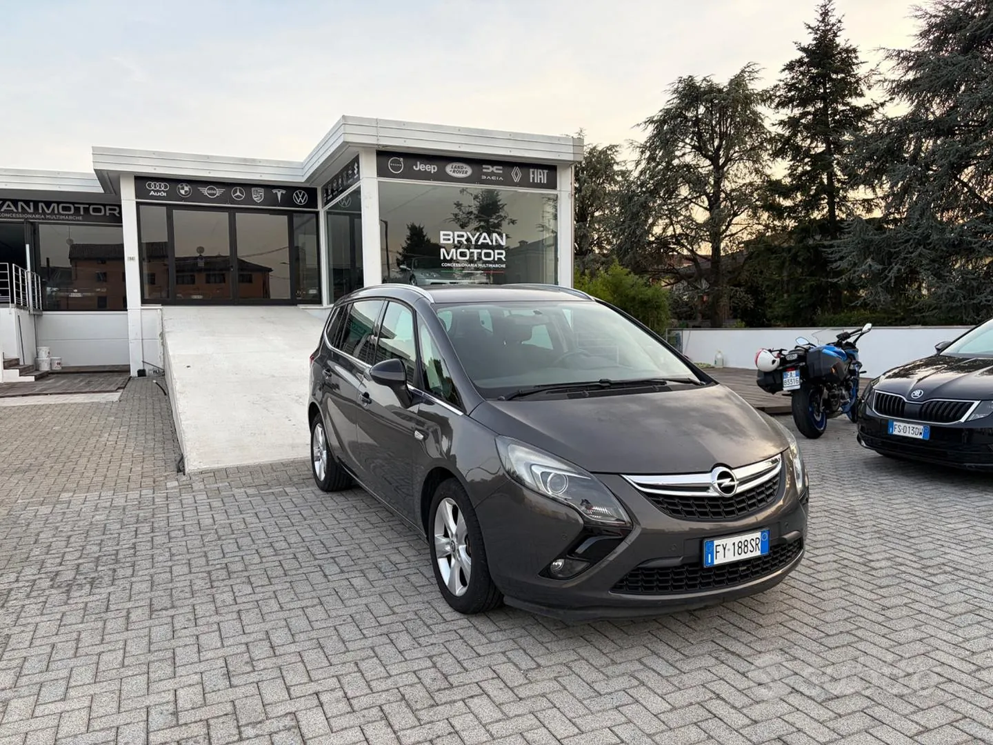 Opel Zafira Tourer 2014 photo 3