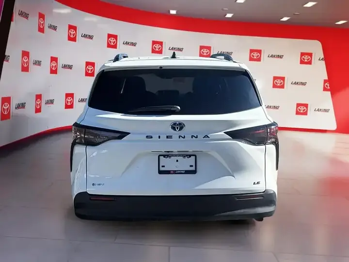 Toyota Sienna 2025 photo 5
