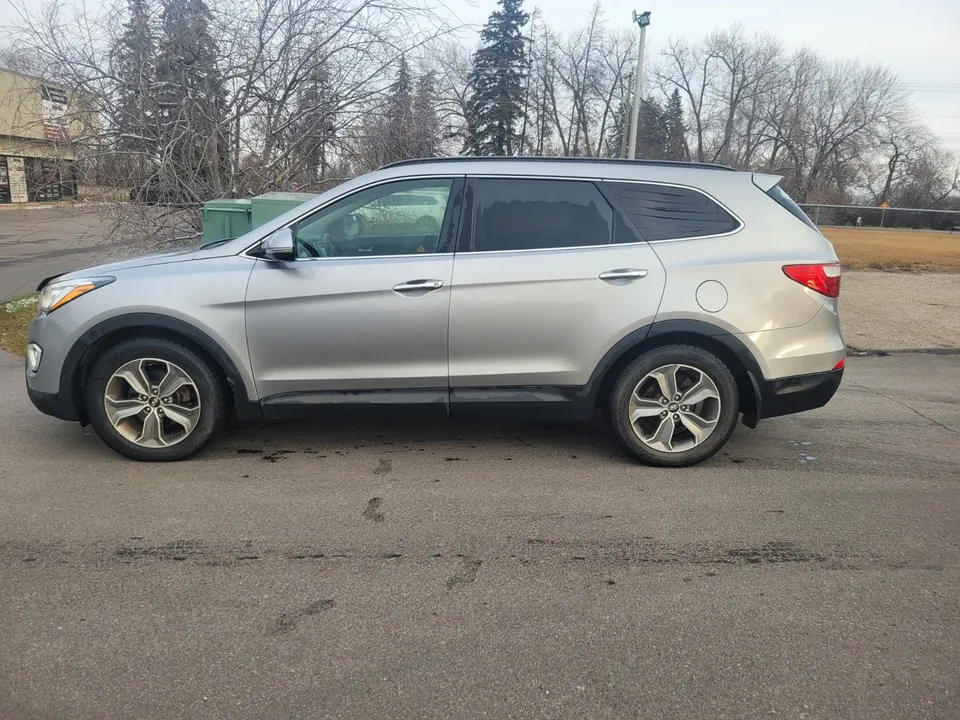 Hyundai Santa Fe 2013 photo 2