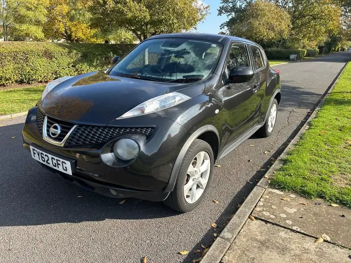 Nissan Juke 2012 photo 2