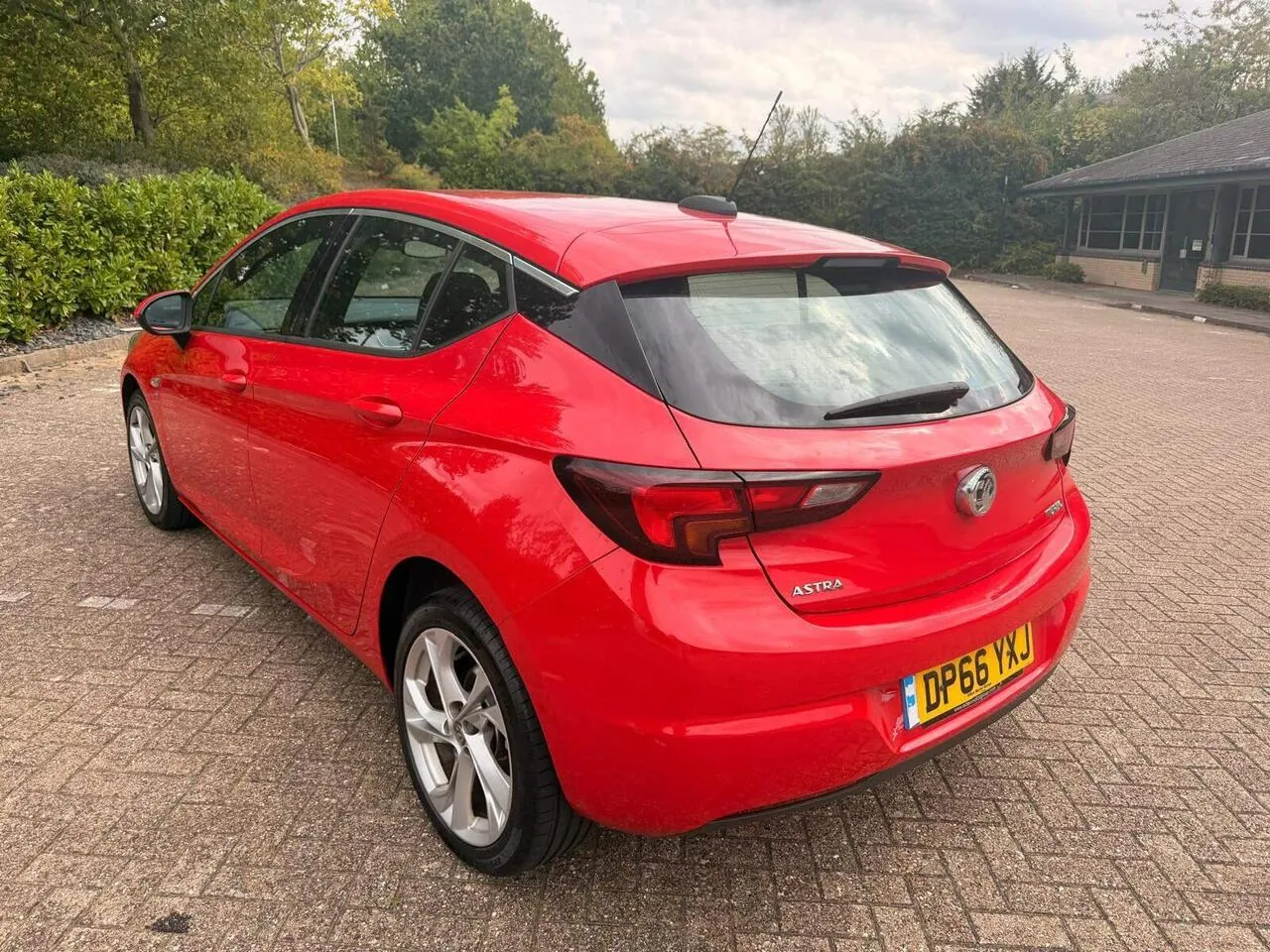 Vauxhall Astra 2016 photo 3