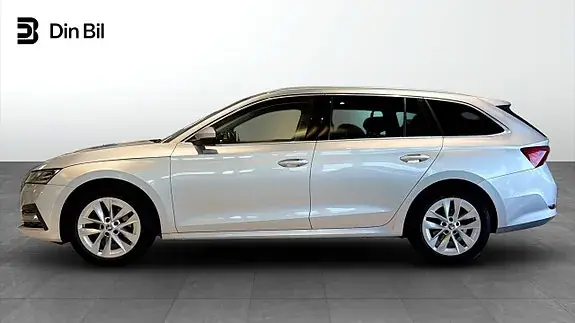 Skoda Octavia 2021 photo 2