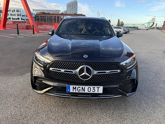 Mercedes-Benz Glc300 E 2026 photo 4