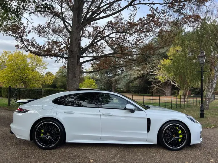 Porsche Panamera 2019 photo 5