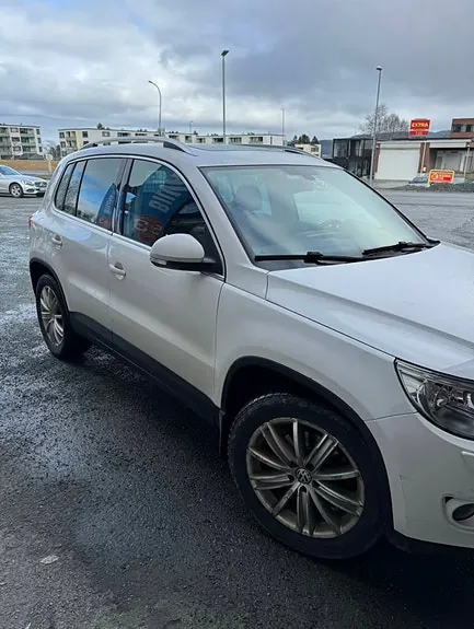 Volkswagen Tiguan 2009 photo 2