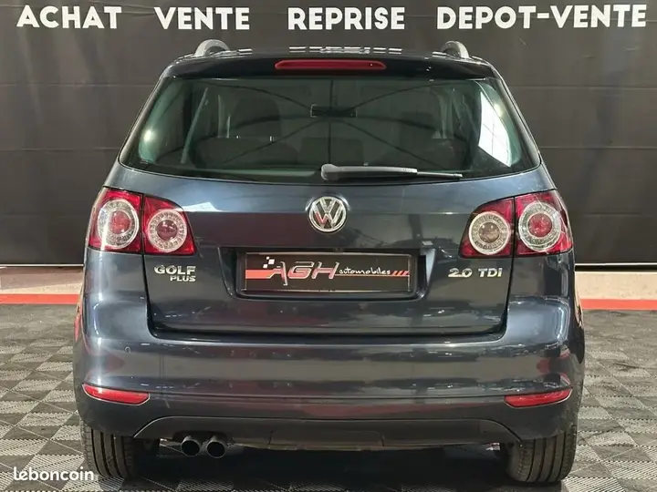 Volkswagen Golf 2010 photo 5