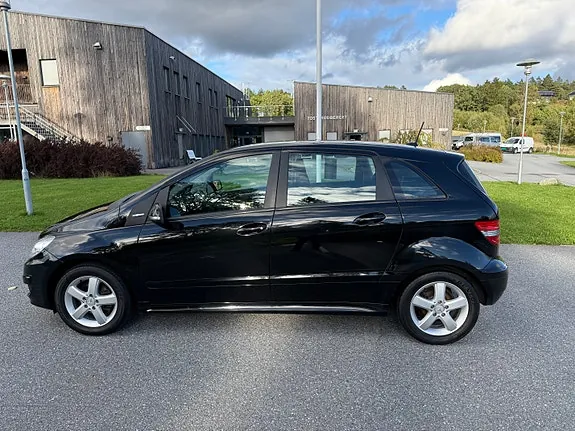 Mercedes-Benz B160 2010 photo 5