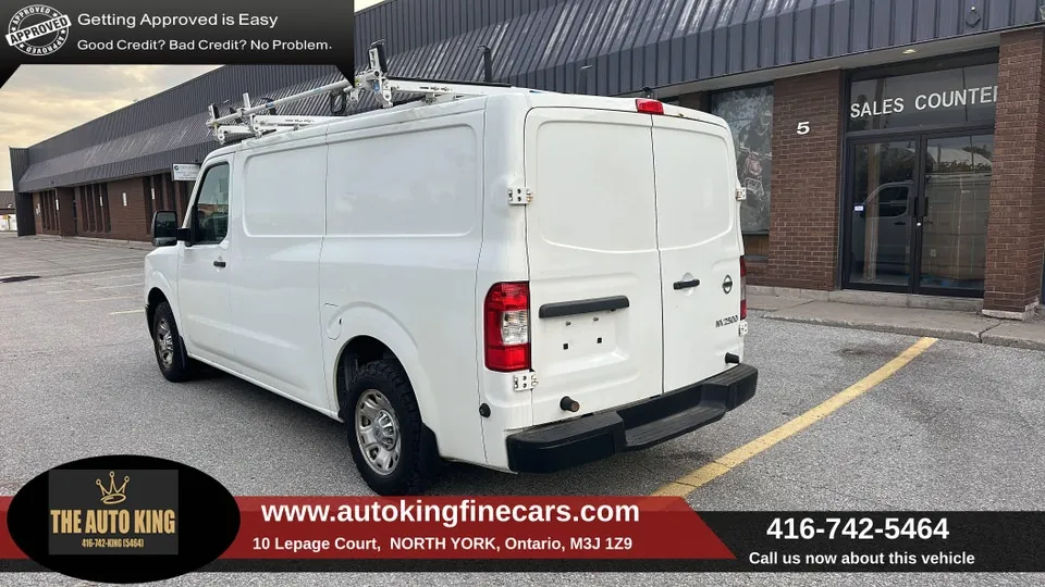 Nissan Nv 2500 2018 photo 2