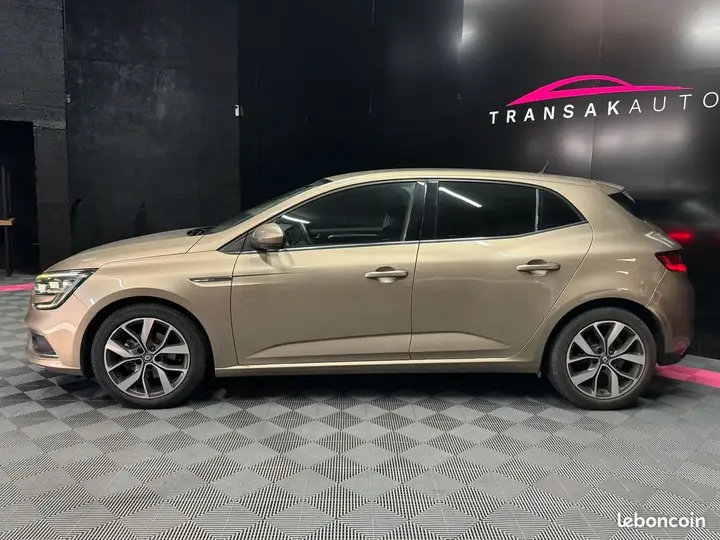 Renault Megane 2016 photo 2