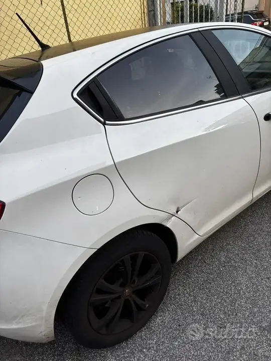 Alfa Romeo Giulietta 2011 photo 4