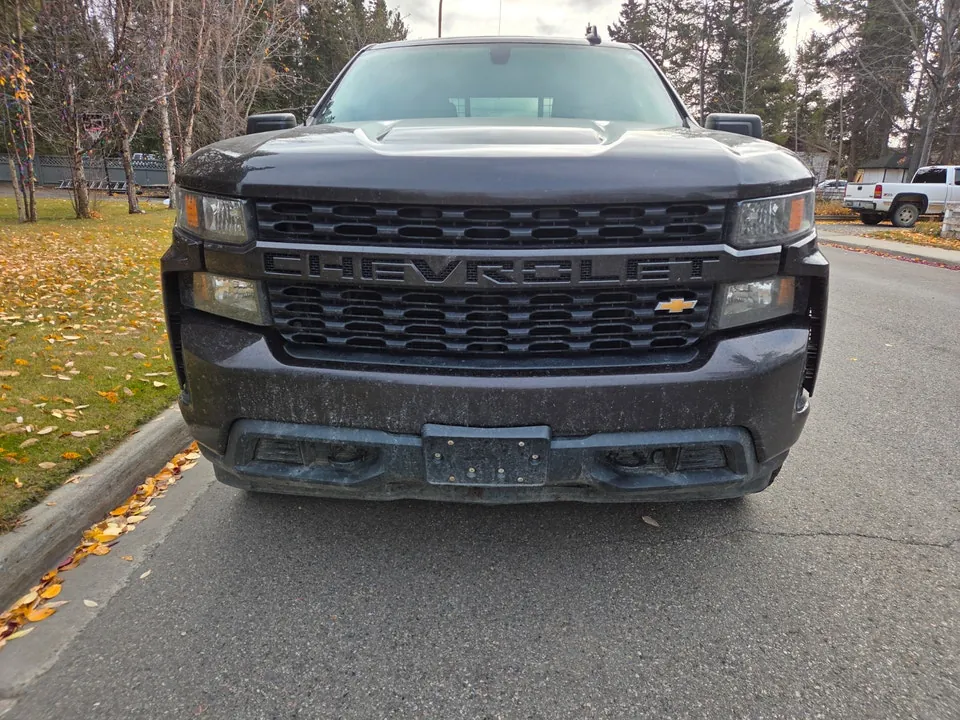 Chevrolet Silverado 2020 photo 2