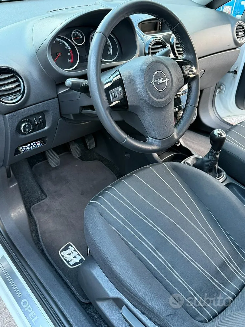 Opel Corsa 2010 photo 5