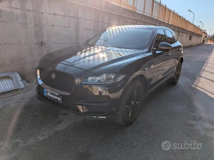Jaguar F-Pace