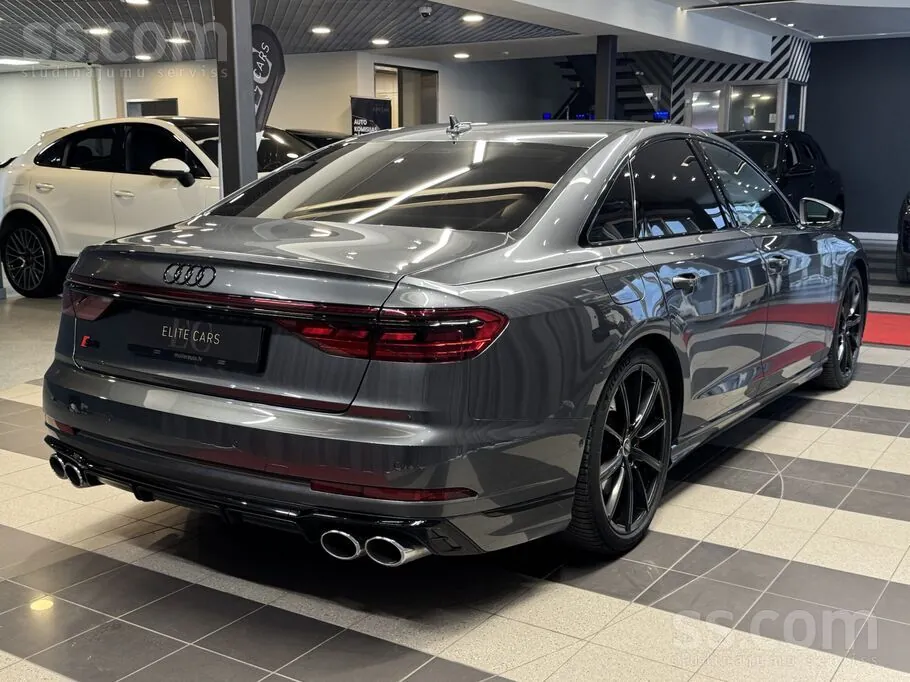 Audi S8 2022 photo 4