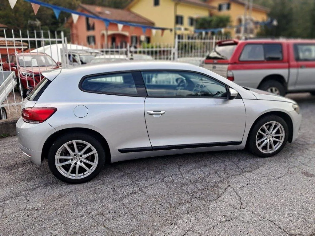 Volkswagen Scirocco 2010 photo 2