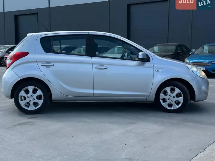 Hyundai I20 2009 photo 5