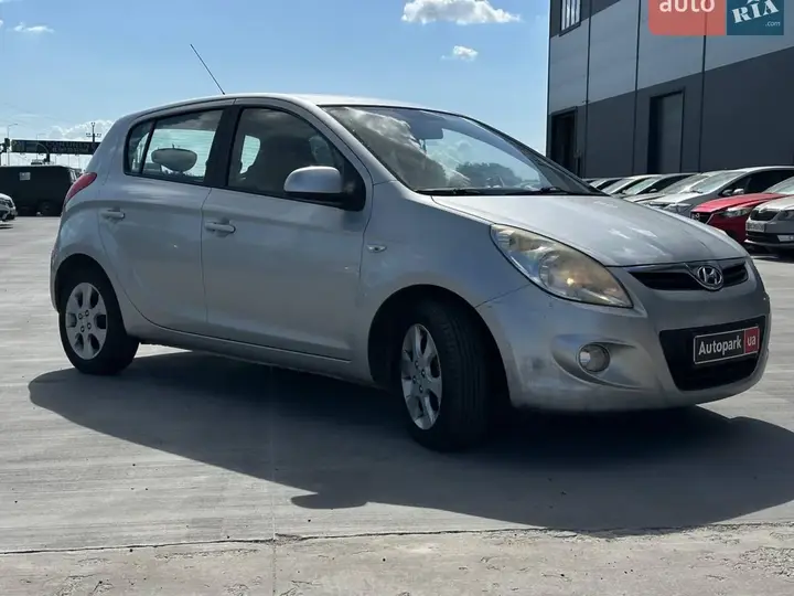 Hyundai I20 2009 photo 3