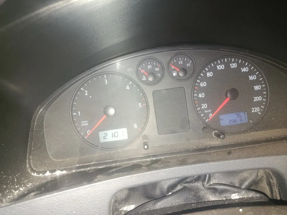 Volkswagen T5 2005 photo 2