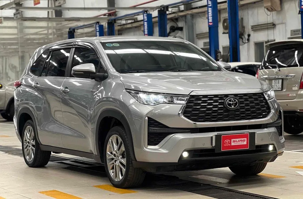 Toyota Innova 2024 photo 2