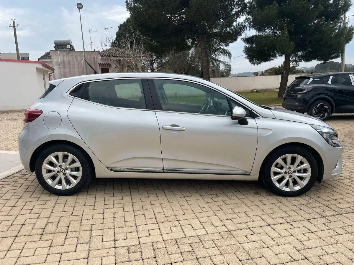 Renault Clio 2022 photo 3
