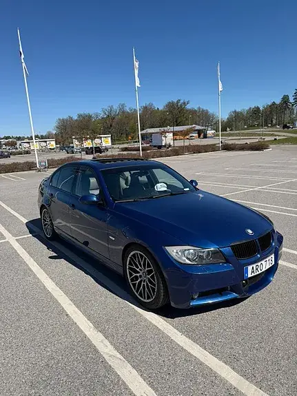 BMW 330I 2005 photo 2