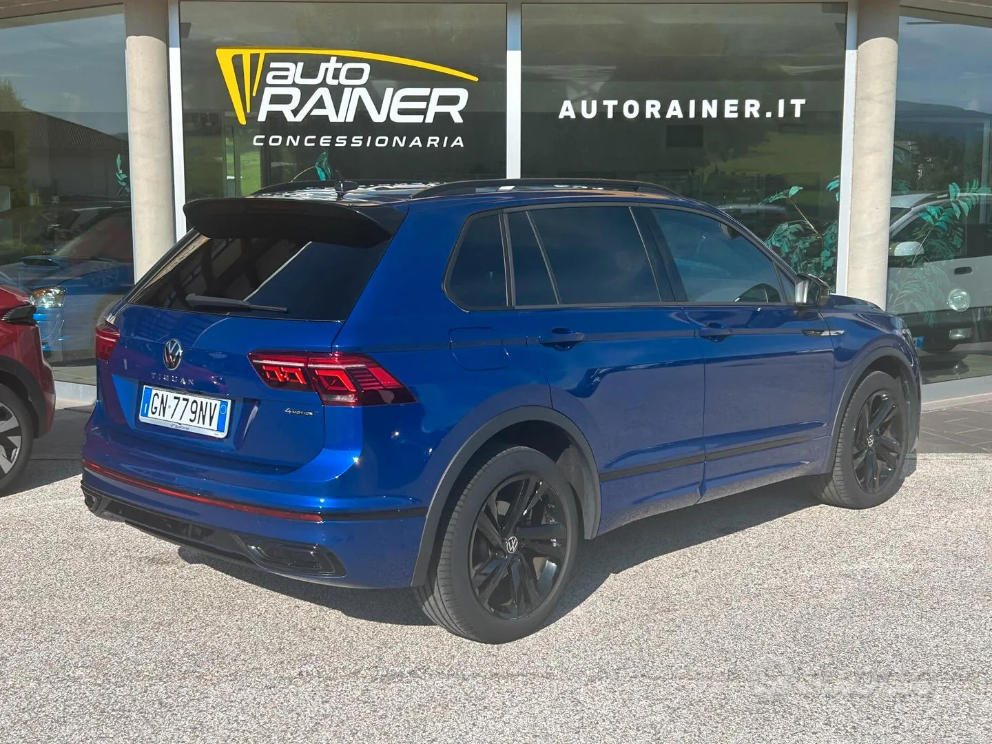 Volkswagen Tiguan 2023 photo 2