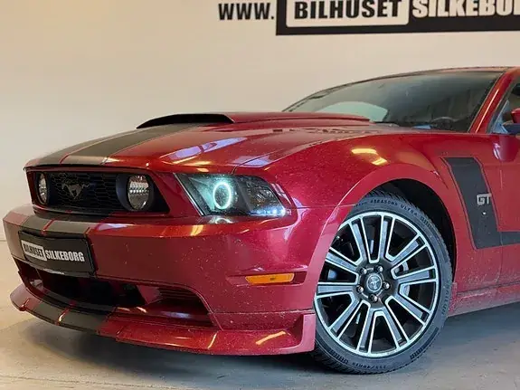 Ford Mustang 2010 photo 4