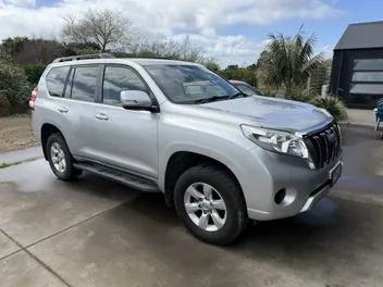 Toyota Land Cruiser Prado 2015 photo 2