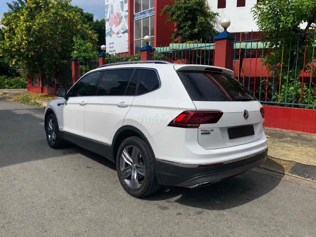 Volkswagen Tiguan 2018 photo 3