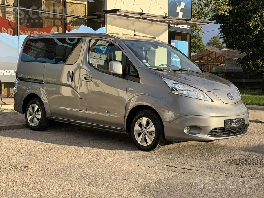 Nissan Evalia