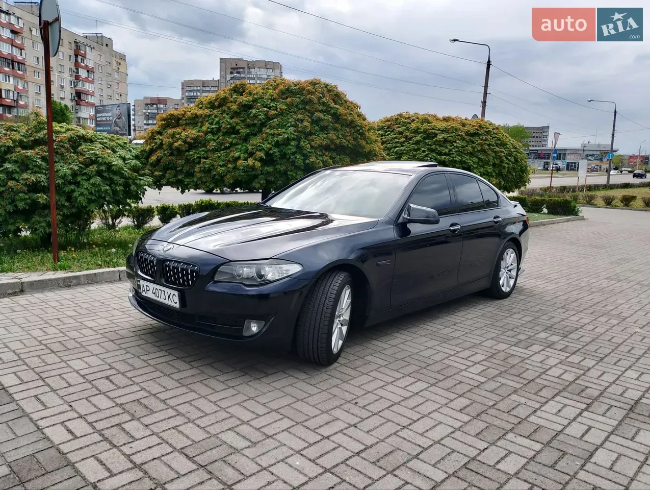 BMW 5 Series 2012 photo 4