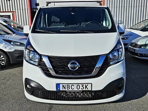Nissan Nv300 2019 photo 2