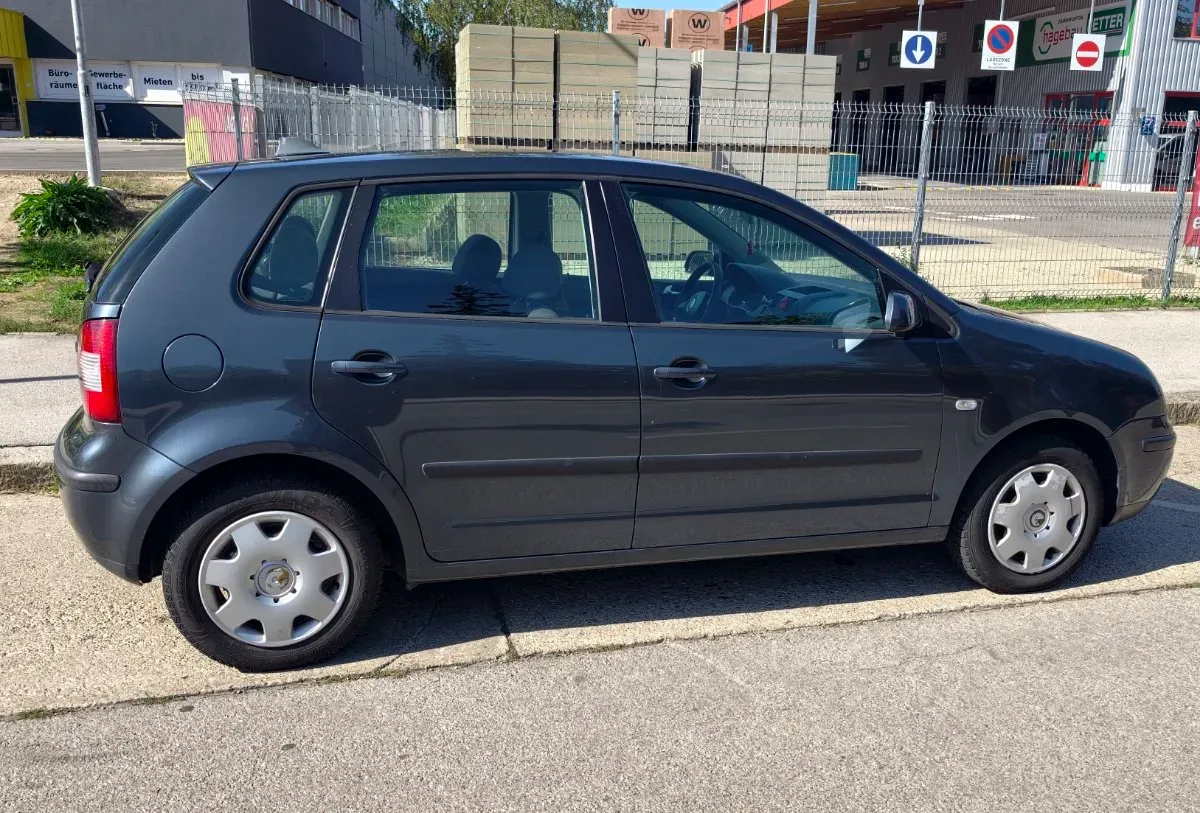 Volkswagen Polo 2003 photo 3