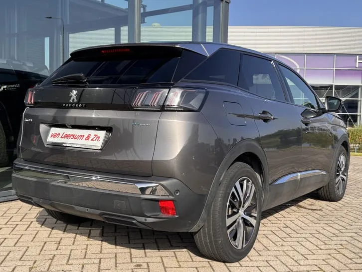 Peugeot 3008 2023 photo 2
