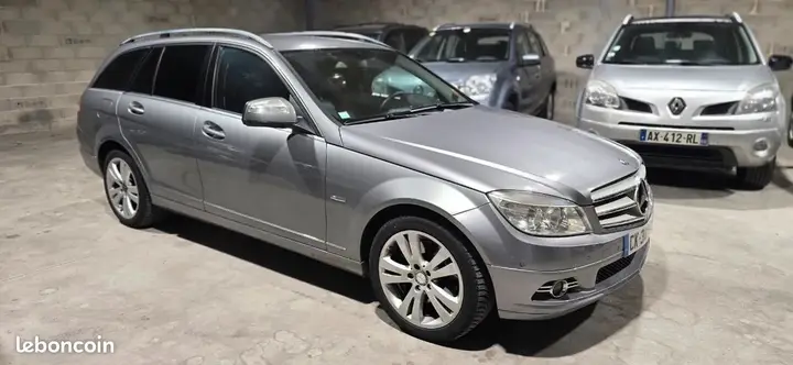 Mercedes-Benz C-Class 2009 photo 2