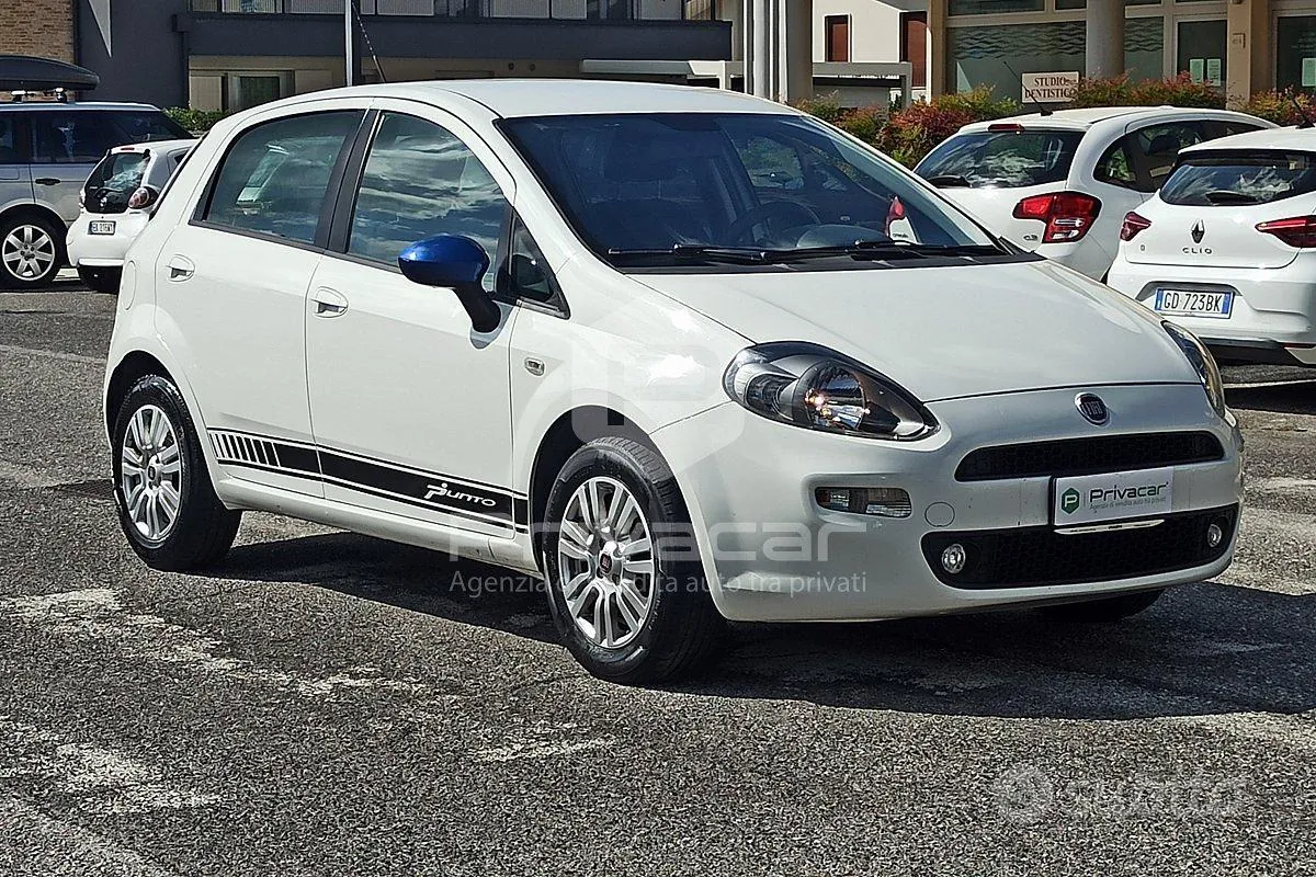 Fiat Punto 2015 photo 3