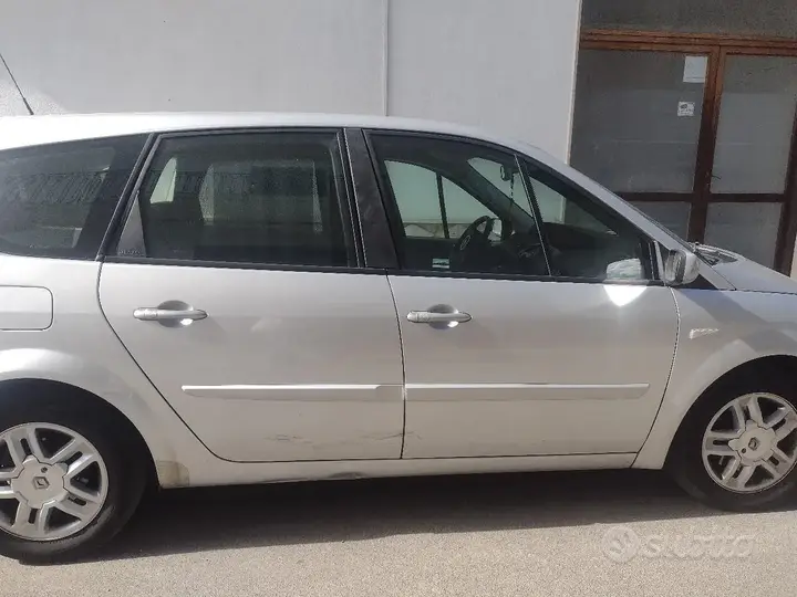 Renault Scenic 2006 photo 3