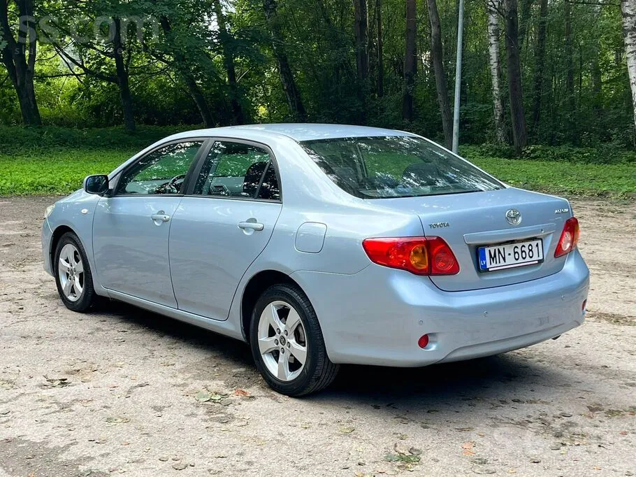 Toyota Corolla 2010 photo 3