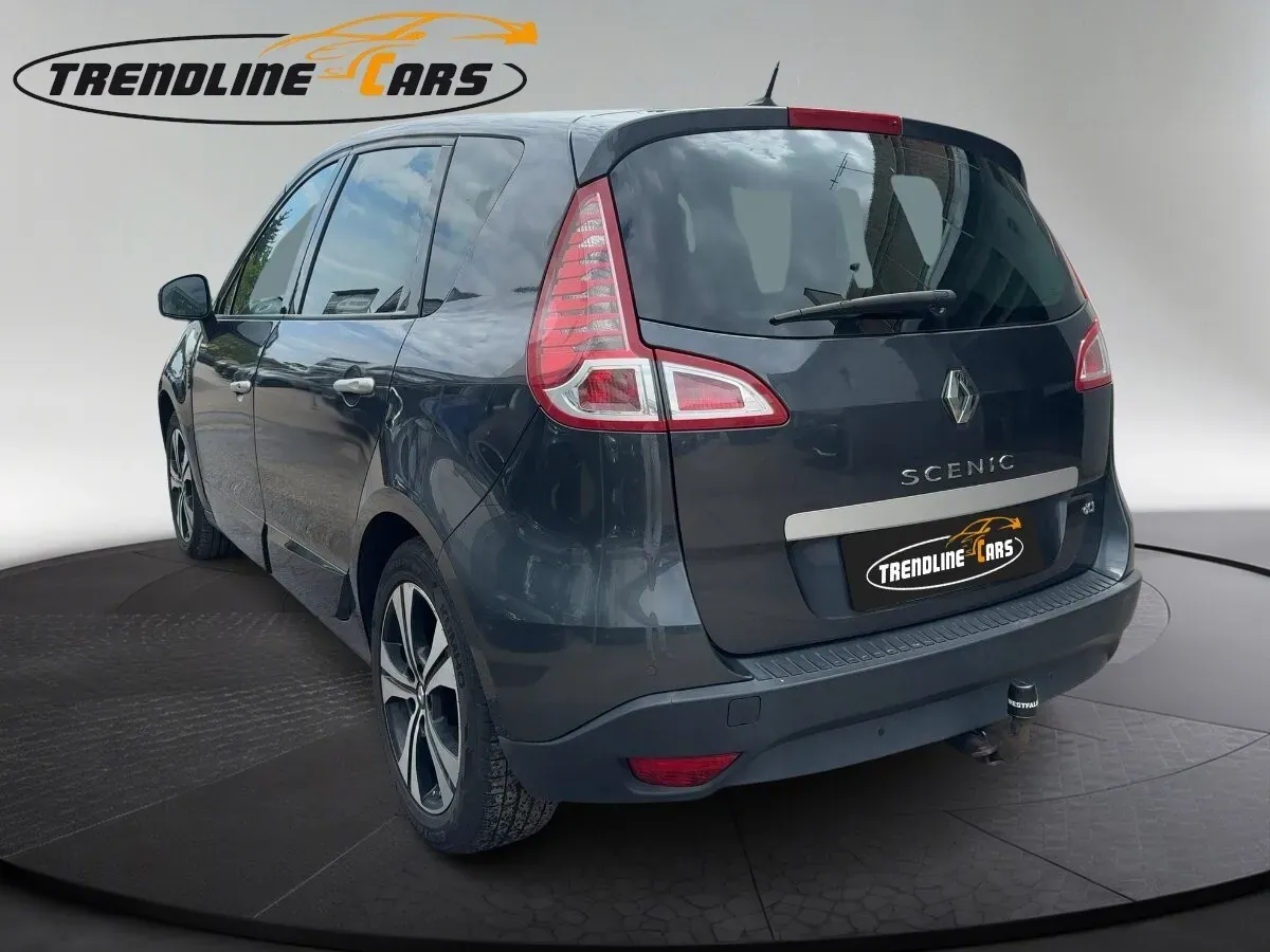 Renault Scenic 2012 photo 2