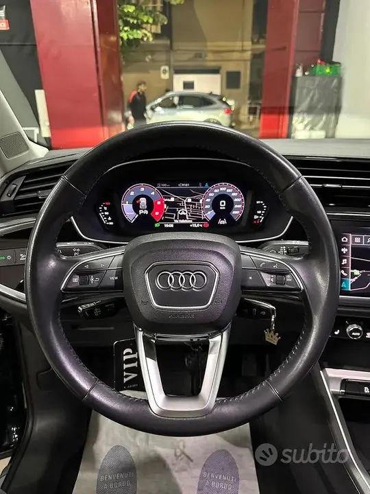 Audi Q3 2019 photo 5