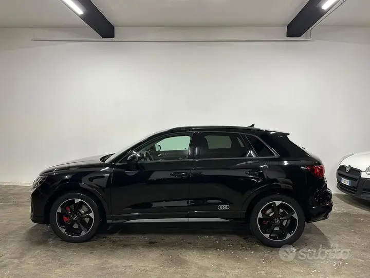 Audi Q3 2019 photo 2
