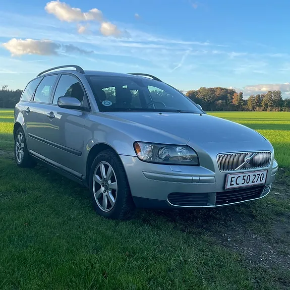Volvo V50 2005 photo 2