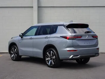 Mitsubishi Outlander 2026 photo 3